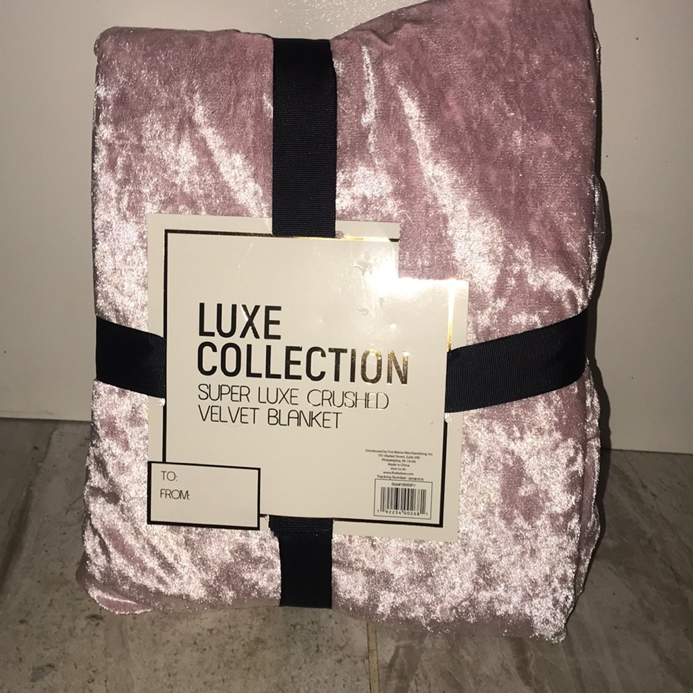 Velvet Throw Blanket